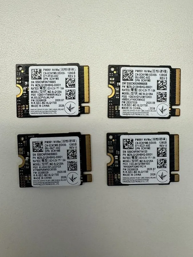 SSD-накопитель Lot of Samsung PM991 128GB M.2 2230 NVMe PCIe Gen3x4 SSD MZ9LQ128