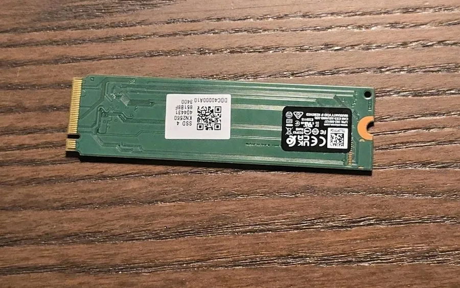 SSD-накопитель Micron 2450 256GB M.2 2230 PCIe 4.0 Gen4 x4 SSD MTFDKBA256TFK
