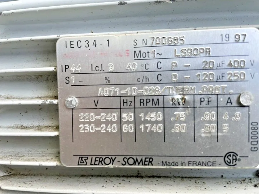 Насос Edwards 28 E2M28 Rotary Vane Vacuum Pump Mot LS80PR A071-10-28/THERM.PROT — фото лота 1
