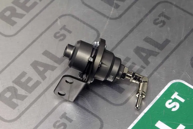 Трубопроводная арматура Tomei Fuel Pressure Regulator TYPE-S Universal 185001 TB