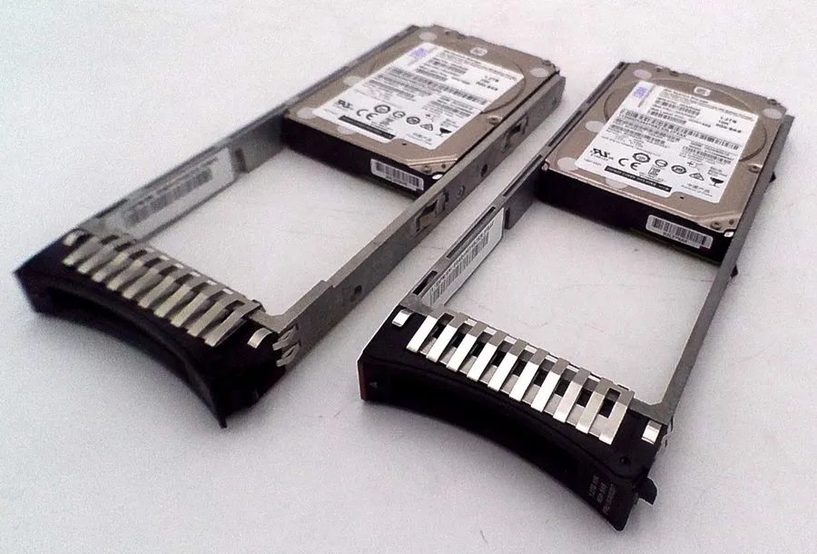 Жёсткий диск IBM 1.2TB SAS 2.5 10K SFF HARD DISK Storwize V5000 V7000 00AR327 00