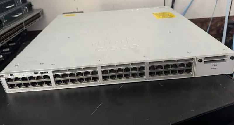 Коммутатор Cisco C9300-48U-A Catalyst 9300 48-port UPOE Port 6 only has no poe