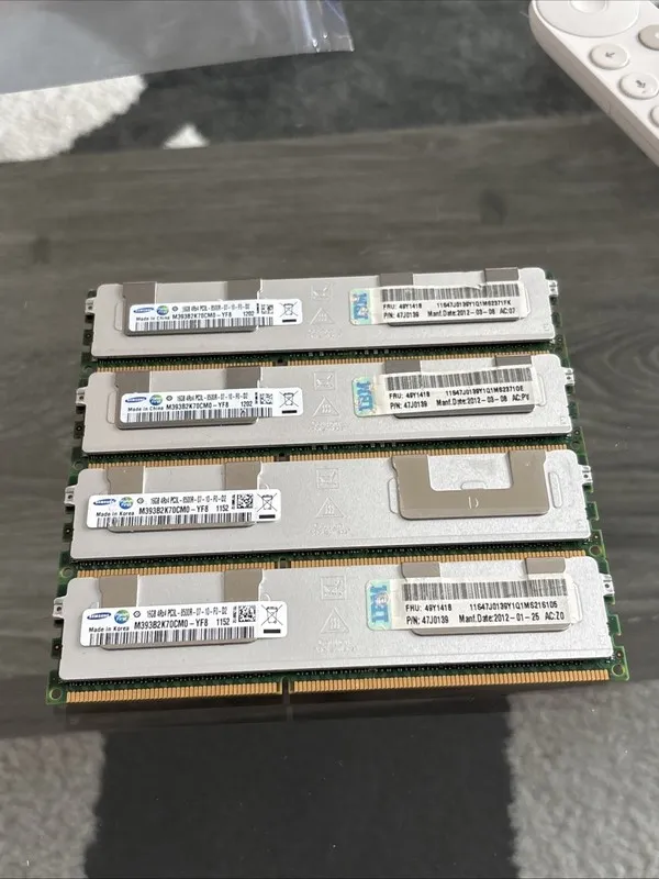 Модуль памяти Samsung 16GB Single DDR3 1066 Server RAM M393B2K70CM0-YF8 Quad Ran