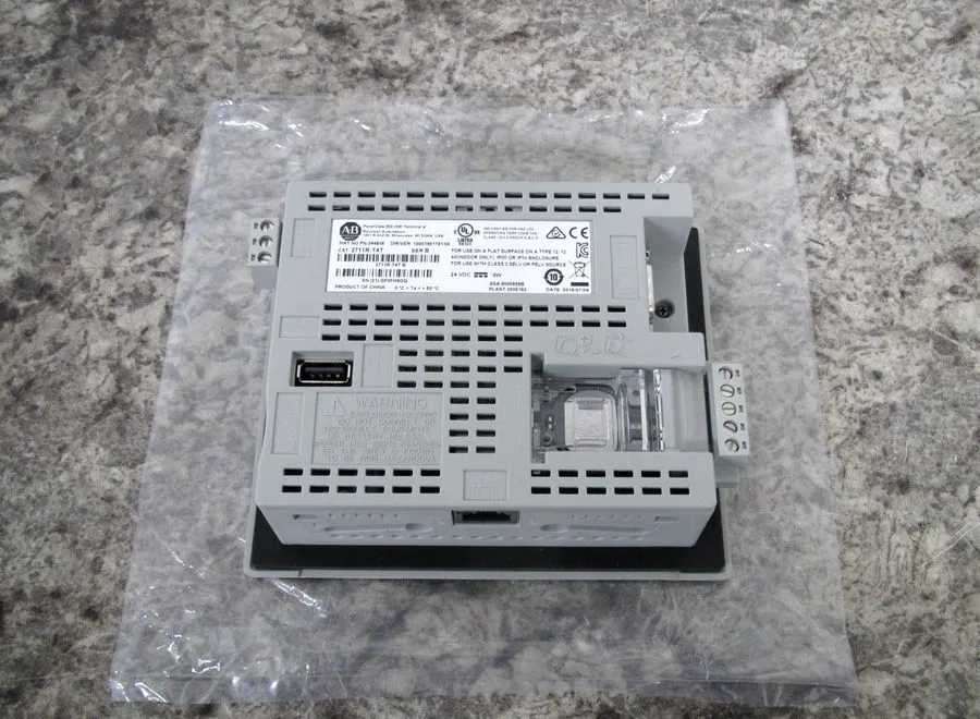 Панель оператора Allen-Bradley 2711R-T4T PanelView 800 HMI Terminal 4" US Fre