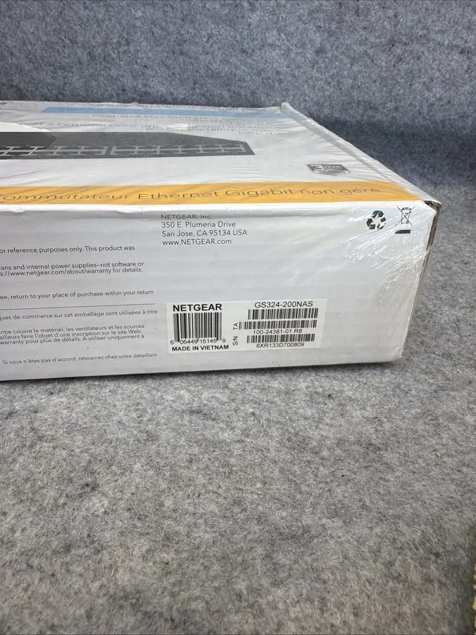Коммутатор NETGEAR GS324-200NAS 24-Port Gigabit Ethernet Unmanaged Switch Black