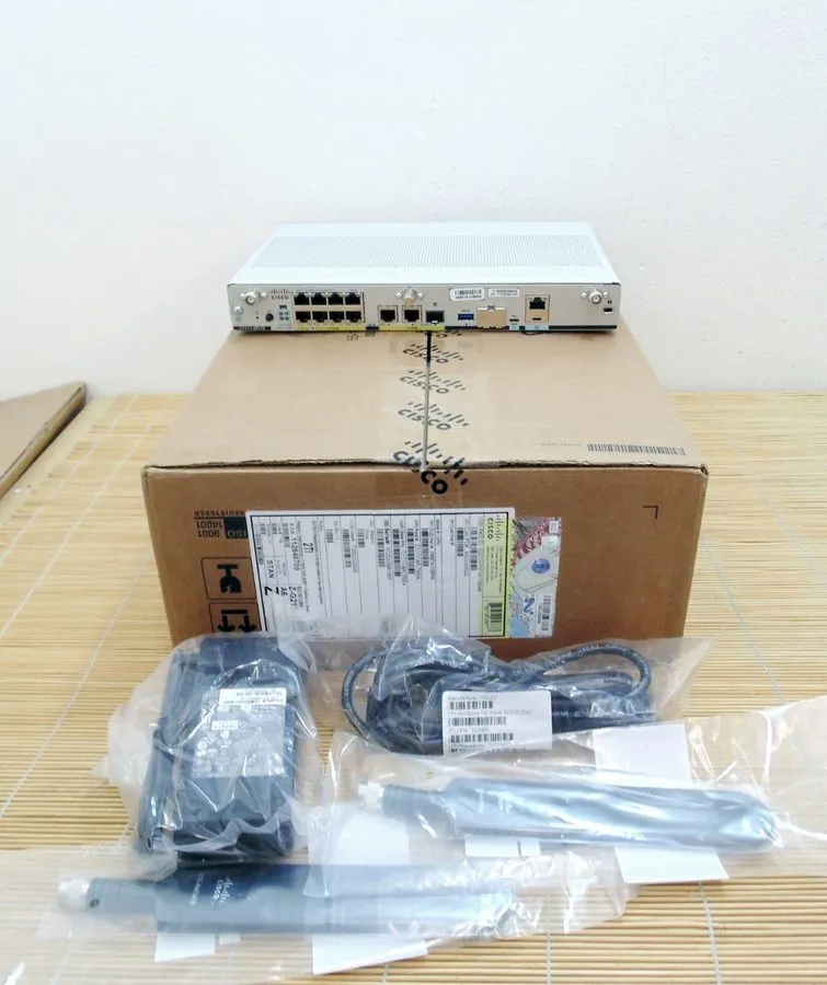 Маршрутизатор Cisco C1111-8PLTEEA ISR 1100 Series 8-Port Dual GE SFP LTE Router