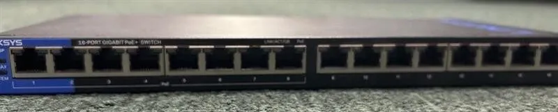 Коммутатор Linksys LGS116P 16-Port Gigabit PoE+ Unmanaged Network Switch 80W