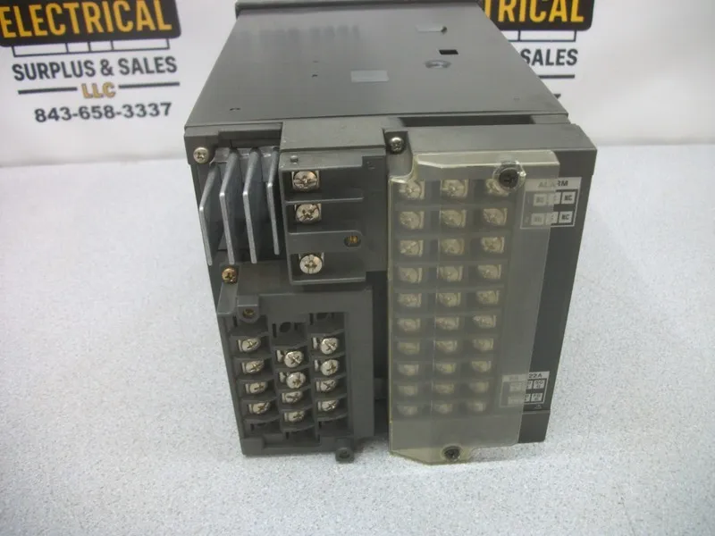 Регистратор YOKOGAWA RS-422A Chart Recorder 100-240V 50/60Hz 70VA