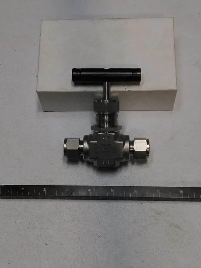 Клапан Swagelok SS-18RS8 needle valve shipping