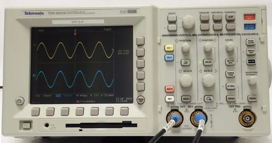 Осциллограф TEKTRONIX TDS 3032B 2 CH OSCILLOSCOPE 300 MHz 2.5 GS/S w/ TDS3TRG an