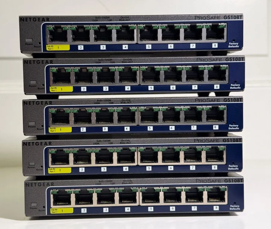 Коммутатор NETGEAR GS108TV2 8-Port Gigabit Ethernet Smart Switch with 1 PD Port 