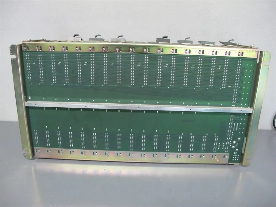 ПЛК Allen Bradley 1771-A4B PLC Rack Chassis 16 Slot 24A 5.25VDC