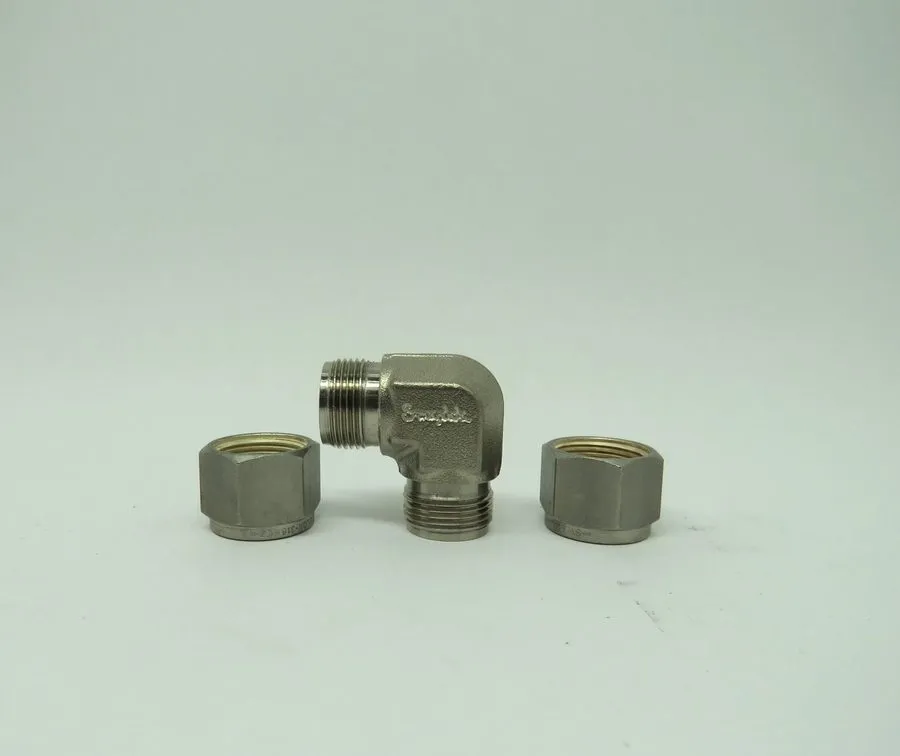 Фитинг 1 Swagelok Stainless Steel Elbow Fitting, 1/2" OD Tube, SS-810-9