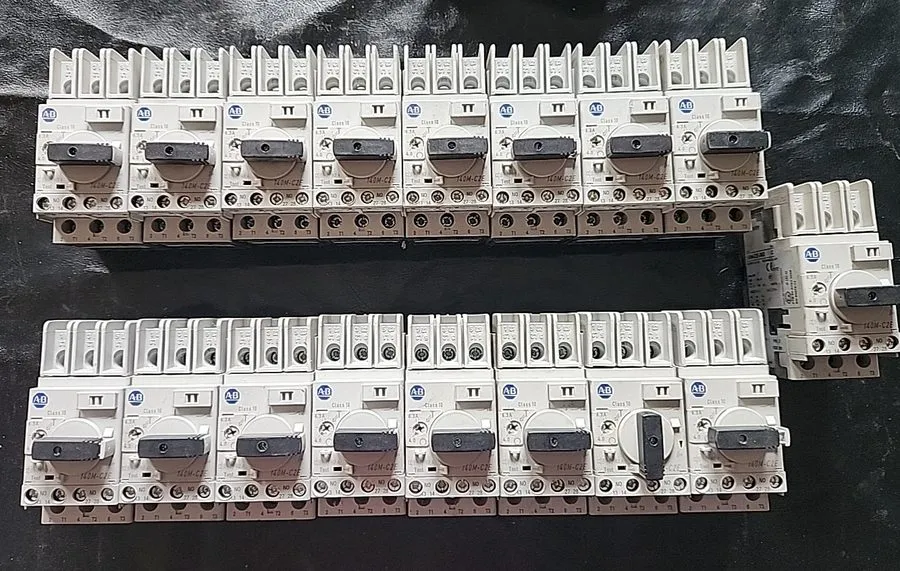 Автоматический выключатель Allen Bradley 4-6.3A 3 Pole Motor Protection Circuit 