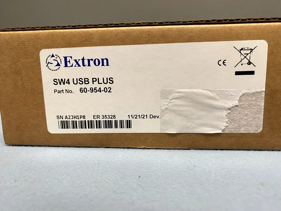 Видеокоммутатор Extron SW4 USB PLUS Four Input USB Switcher with Emulation 60-95