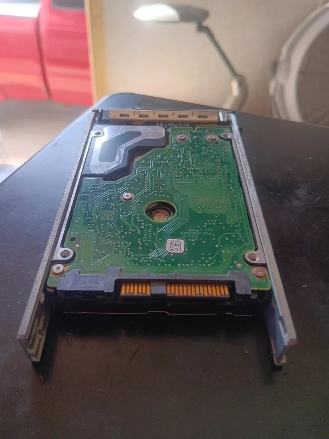Жёсткий диск Seagate Savvio 10K.5 600GB 2.5" SAS 6Gb/s HDD ST9600205SS PN:9TG066 — фото лота 2