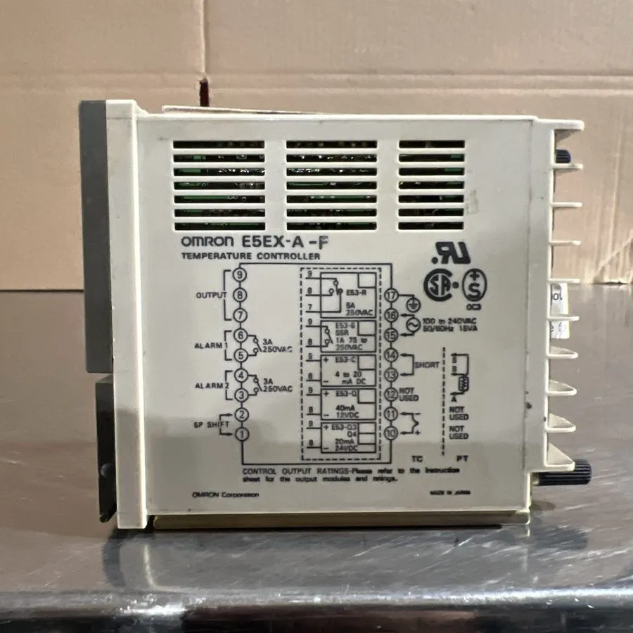 Датчик температуры OMRON E5EX-A-F TEMPERATURE CONTROLLER