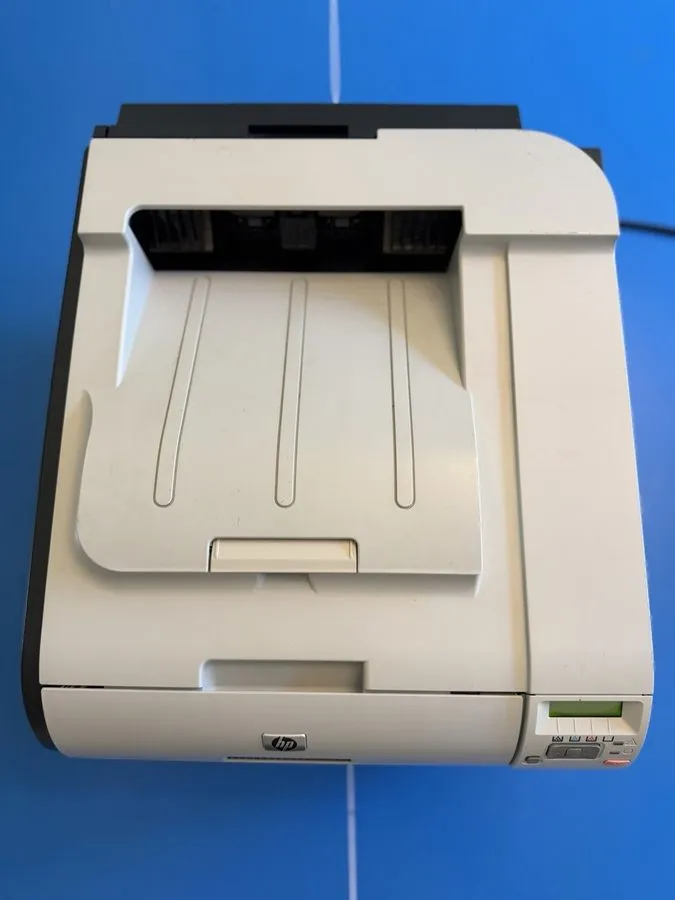 VoIP-шлюз HP Color LaserJet CP2025 Laser Printer Desktop Monochrome Business CB4
