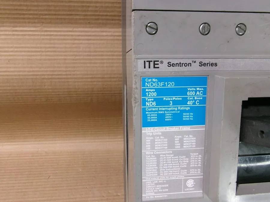 Автоматический выключатель Siemens Sentron Type ND63F120 1200 Amp 600 VAC Circui