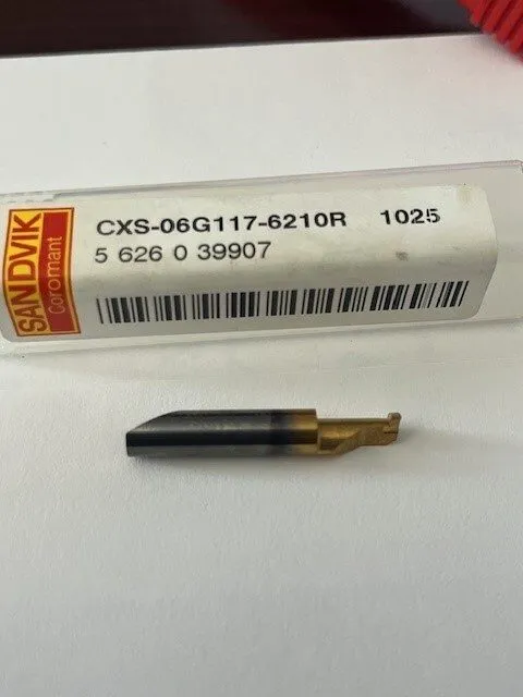 Режущий инструмент SANDVIK CXS-04T098-05-1004R Carbide Insert Grade 1025 — фото лота 1