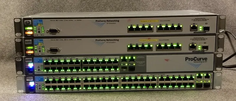 Коммутатор 4x HP ProCurve Gigabit Ethernet Switches, J9088A, J9019B & J8762A