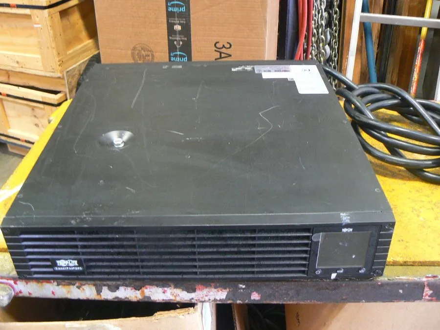 ИБП Tripp Lite Smartpro Smart3000RMXL2u 3000va Rack-mountable Ups 2.65 Kva/2.9 K