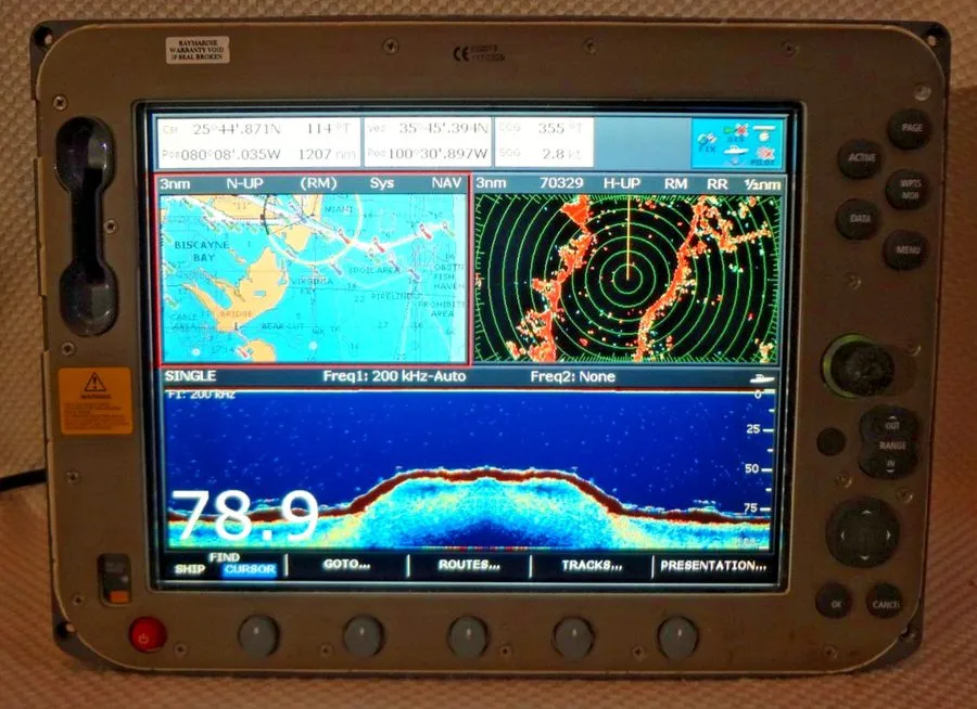 Радар RAYMARINE E120 E02013 GPS CHART PLOTTER FISHFINDER RADAR MFD DISPLAY UNIT