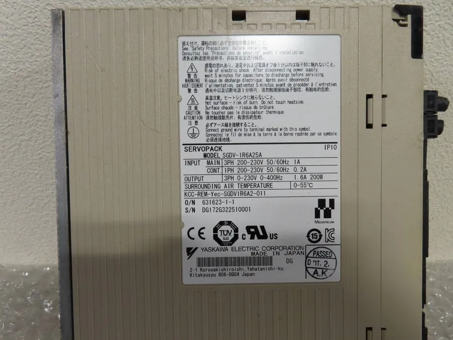 Сервопривод YASKAWA SGDV-1R6A25A Sigma-V Servo Drive 200V — фото лота 2