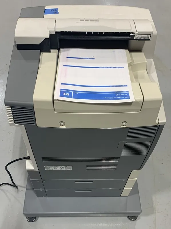 Лазерный принтер HP Hewlett Packard Color LaserJet 4700DTN Laser Printer Clean — фото лота 2