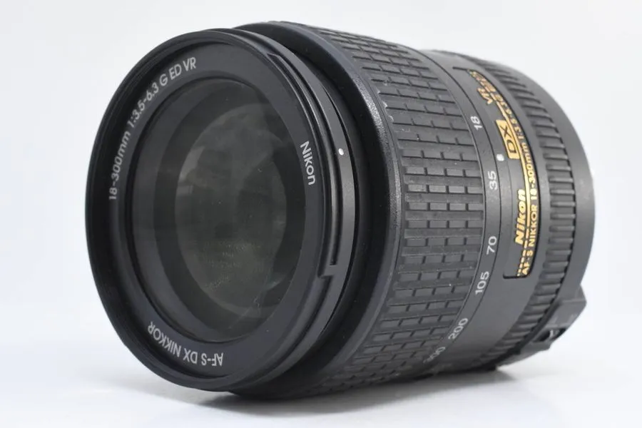 Объектив Nikon AF-S DX Nikkor 18-300mm F/3.5-6.3G ED VR Zoom Lens #L299