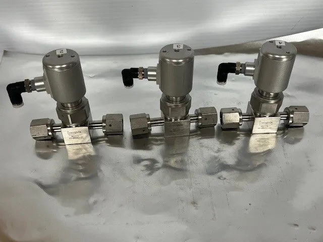 Клапан SWAGELOK SS-BNV51-2C Valve, 1/4" VCR FEMALE