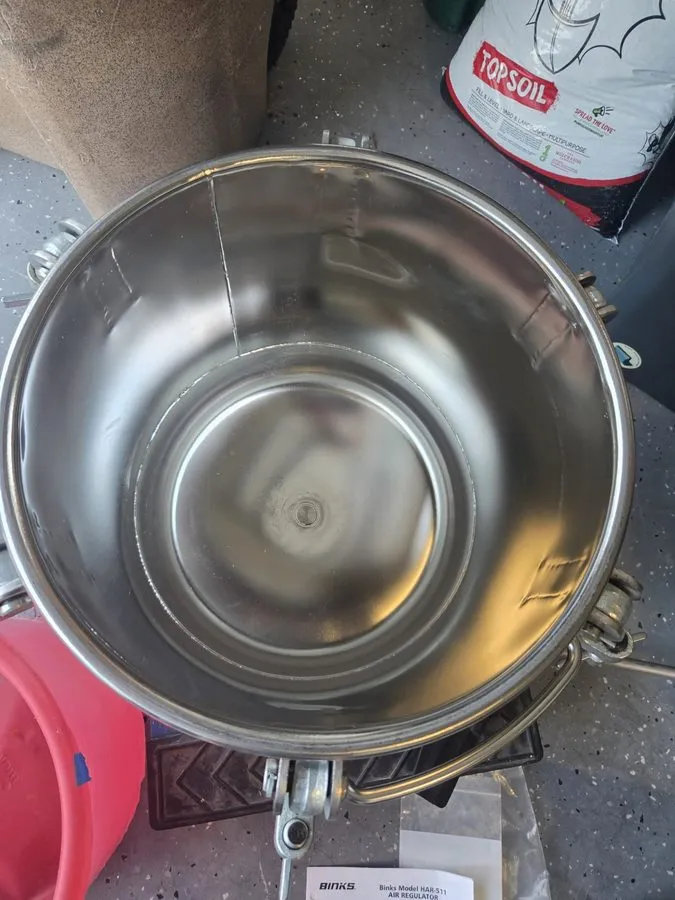Мешалка Binks 5 Gal Pressure Tank Stainless Steel, Gear Reduced Agitator 1 Reg. — фото лота 1