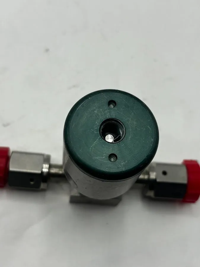 Клапан Swagelok 6LV-DAFR4-P-O Sealed Diaphragm Valve, 1/4