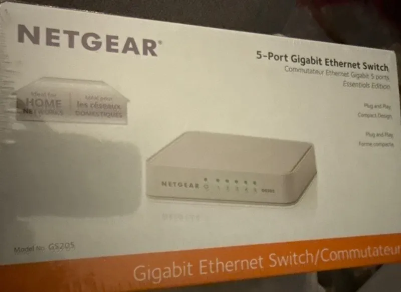 Коммутатор NETGEAR (GS205100PAS) 5 Port Gigabit Ethernet Switch — фото лота 1