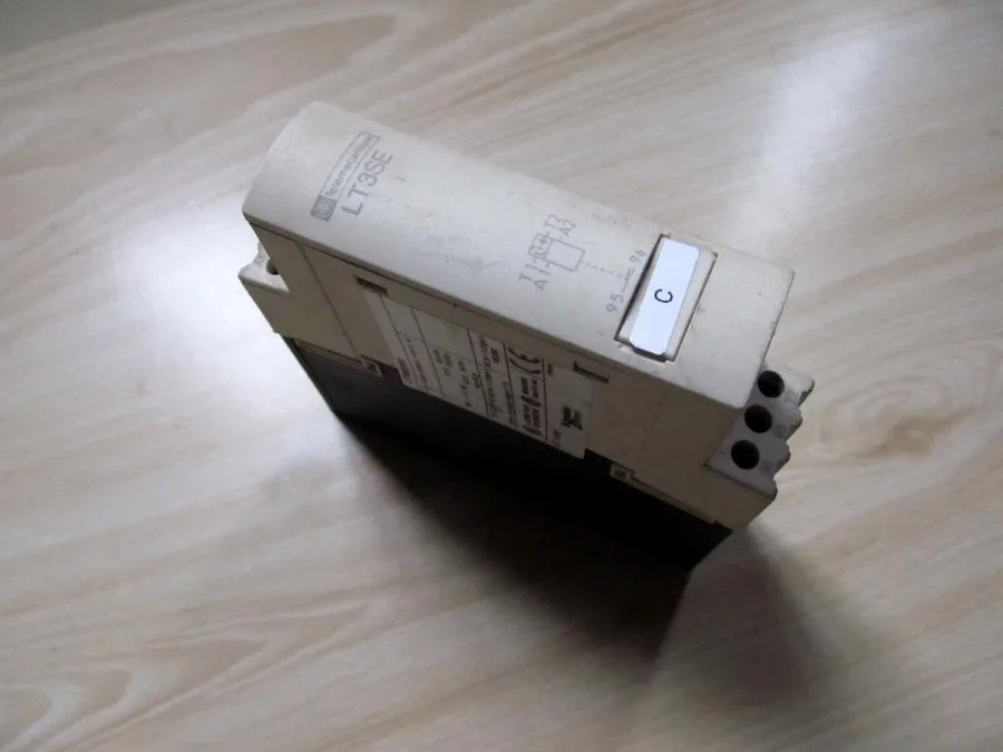 Реле защиты LT3SE00M AC230V PTC temperature protection relay
