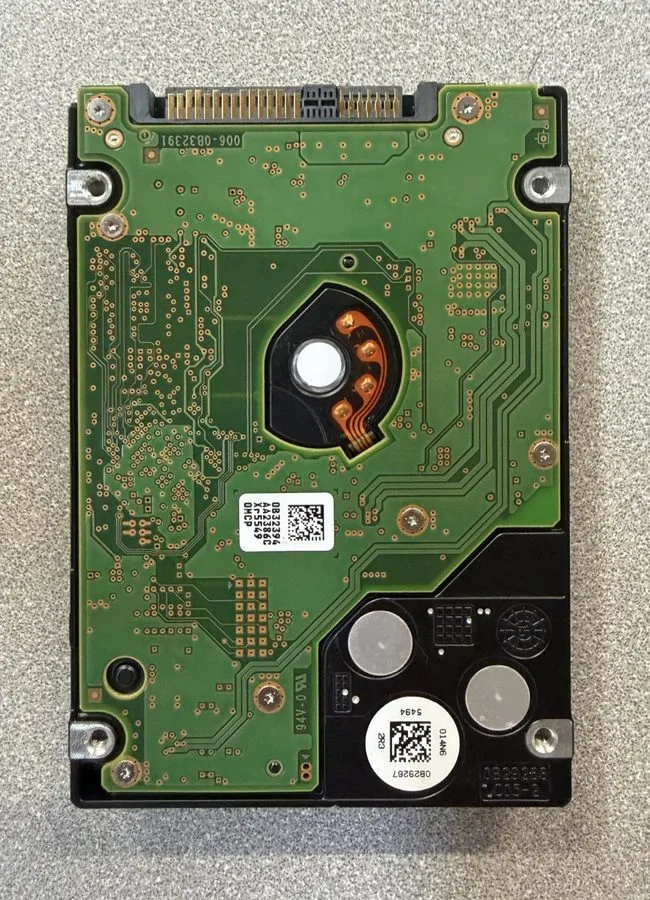 Жёсткий диск NewVTHDD DELL 1.8TB SAS 2.5" 12Gbps 10K RPM HDD HUC101818CS4204 0VT