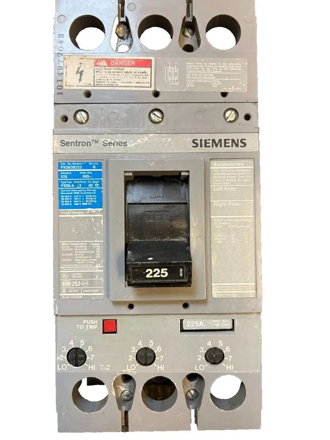 Автоматический выключатель I-T-E Siemens Sentron FXD63B225 225A 3 Pole 600VAC Ci