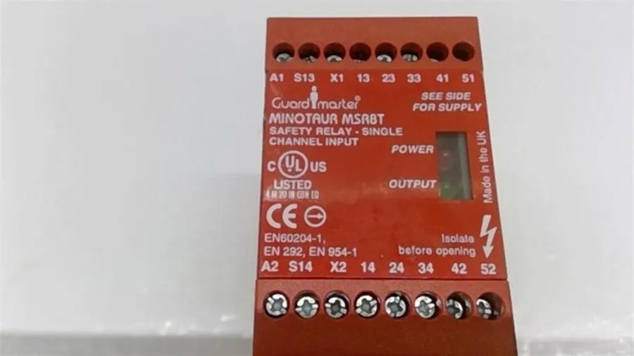 Реле безопасности Allen-Bradley Guardmaster 440R-E23031 Safety Relay 110/240V AC