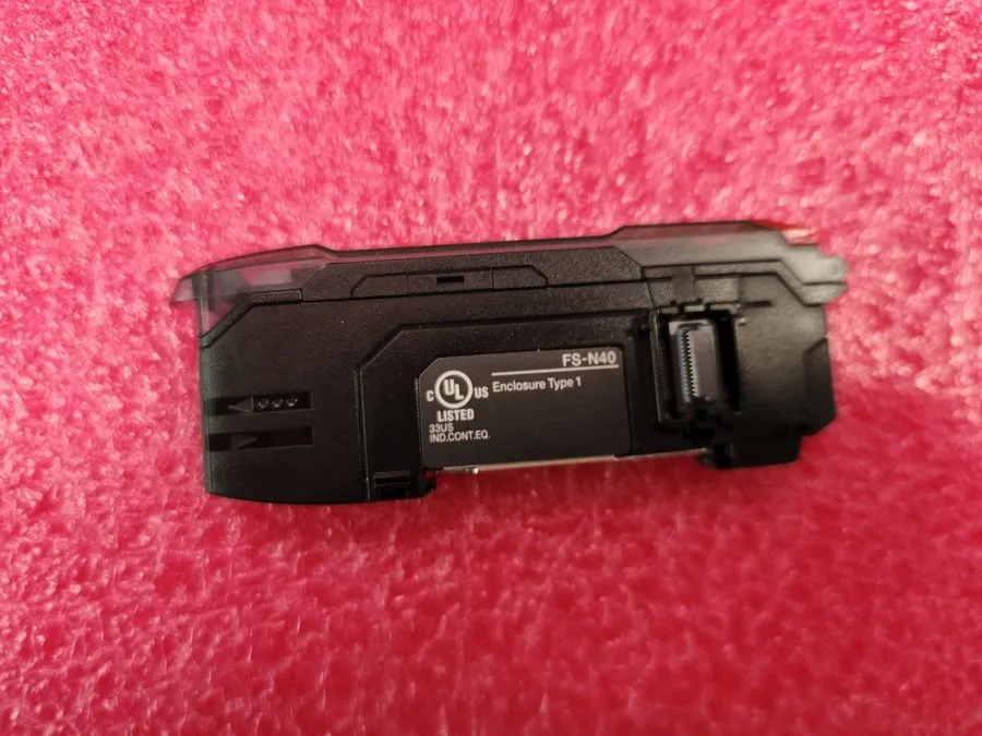 Датчик KEYENCE DIGITAL FIBER OPTIC SENSOR FS-N40