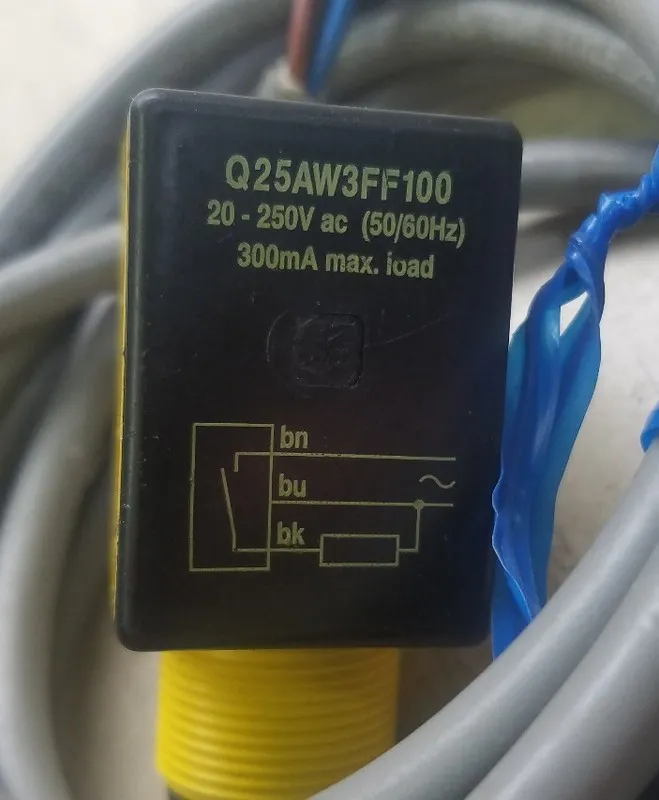Фотоэлектрический датчик Banner Q25AW3FF100 Photoelectric Sensor 31918