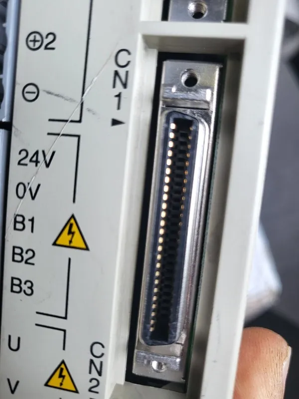 Сервопривод Yaskawa Servopack SGDH-15DEY12