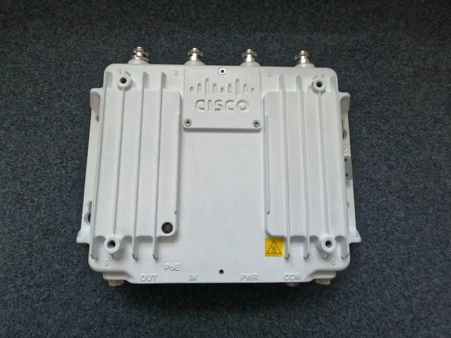 Точка доступа Wi-Fi Cisco IW3702-4E-B-K9 Outdoor Wireless Wireless. L-83