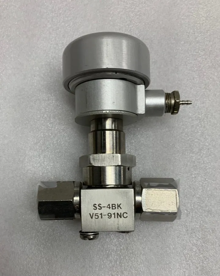 Контроллер Industrial Mass Flow Controller MKS 1259B-02000SV/Nupro SS-4BK-V51-91 — фото лота 2