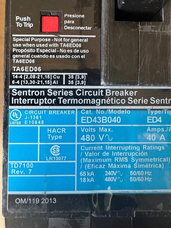 Автоматический выключатель Siemens Sentron ED43B040 Molded Case Circuit Breaker 