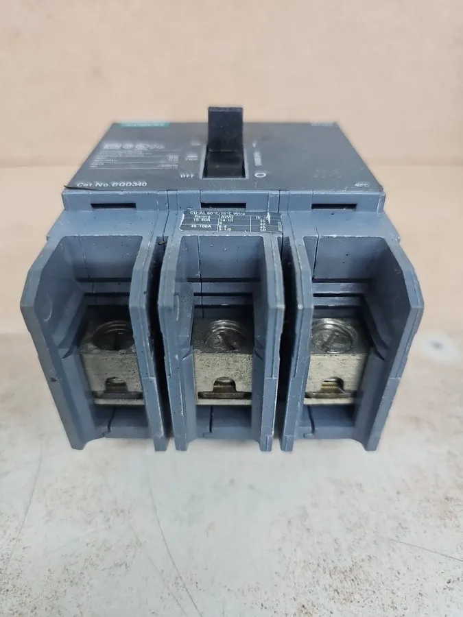 Автоматический выключатель Siemens BQD340 3 Pole 40Amp, 480V Circuit Breaker Bla