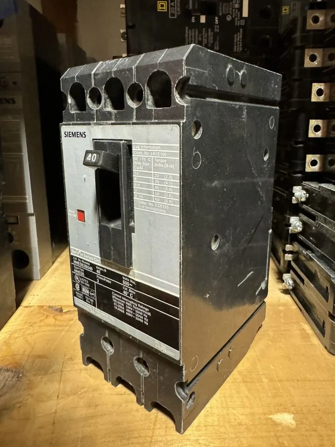 Автоматический выключатель Siemens HHED63B040 40A 3-Pole 600V Sentron Series Cir