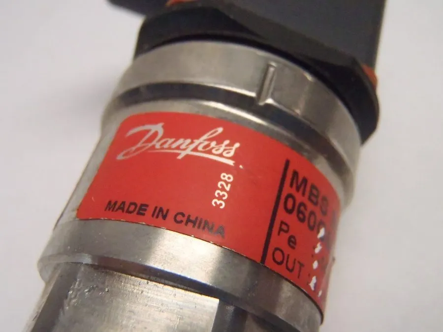 Датчик давления DANFOSS MBS3000 060G1125 Pressure Transmitter KD