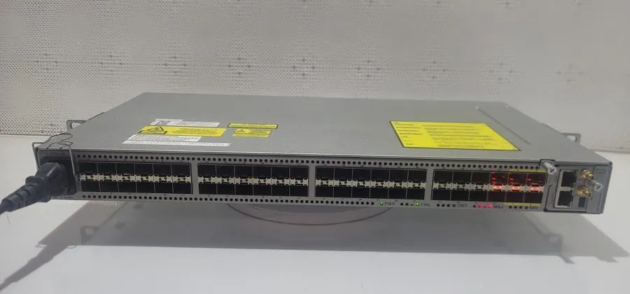 Маршрутизатор CISCO ASR-9000V-AC V03 QTY