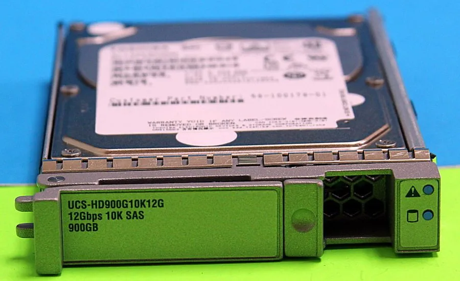 Жёсткий диск CISCO 900GB 10K 12G 2.5INCH SAS HDD UCS-HD900G10K12G WIPED