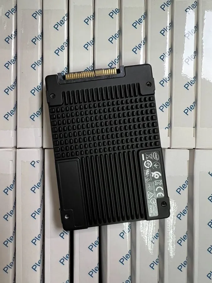 SSD-накопитель Intel Optane P4800x 1.5TB 2.5" 6Gb/s U.2 NVME PCIE SSDPE21K015TA